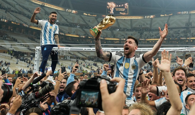 Ning在巴塞罗那比赛中反败为胜，重返赛场引发热议！