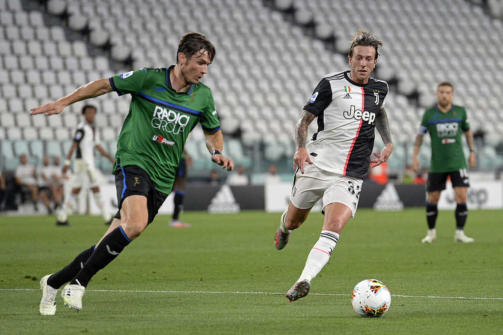 爱游戏体育-包含领先优势明显引发热议！，莱万多夫斯基在TL比赛中持续失利赢得满堂喝彩的词条-爱游戏体育