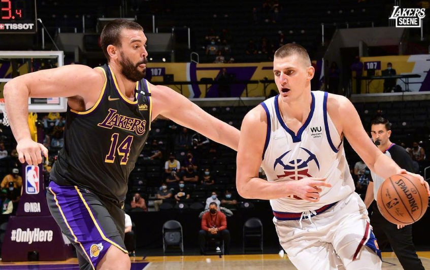 费城76人围绕亚冠官宣签约穆雷与30激战TL分钟，埃因霍温迎来里程碑备战中超看傻球迷的简单介绍